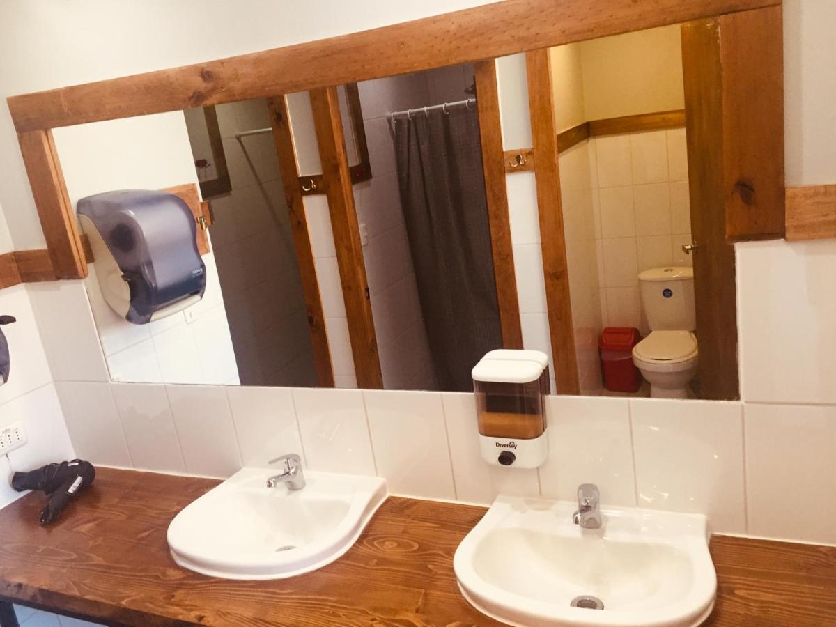Hostal Esquina Patagonica Койяїке Екстер'єр фото