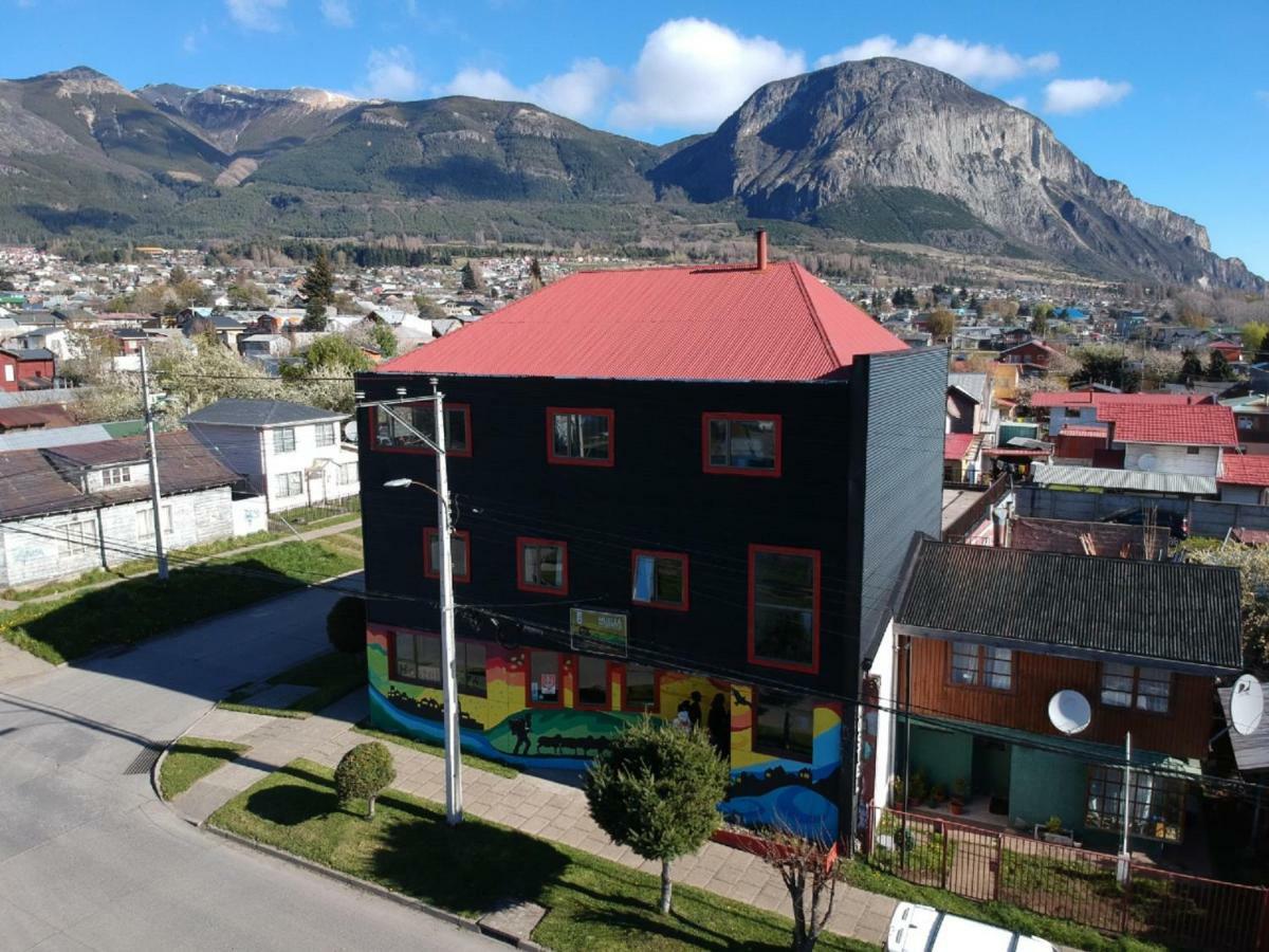 Hostal Esquina Patagonica Койяїке Екстер'єр фото
